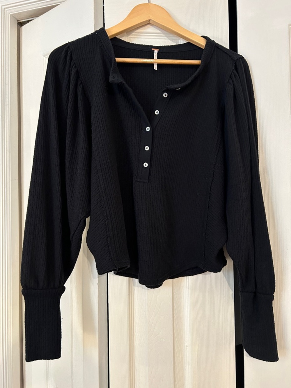 NWOT Free People Black Long-Sleeve sweater like Henley Blouse sz small